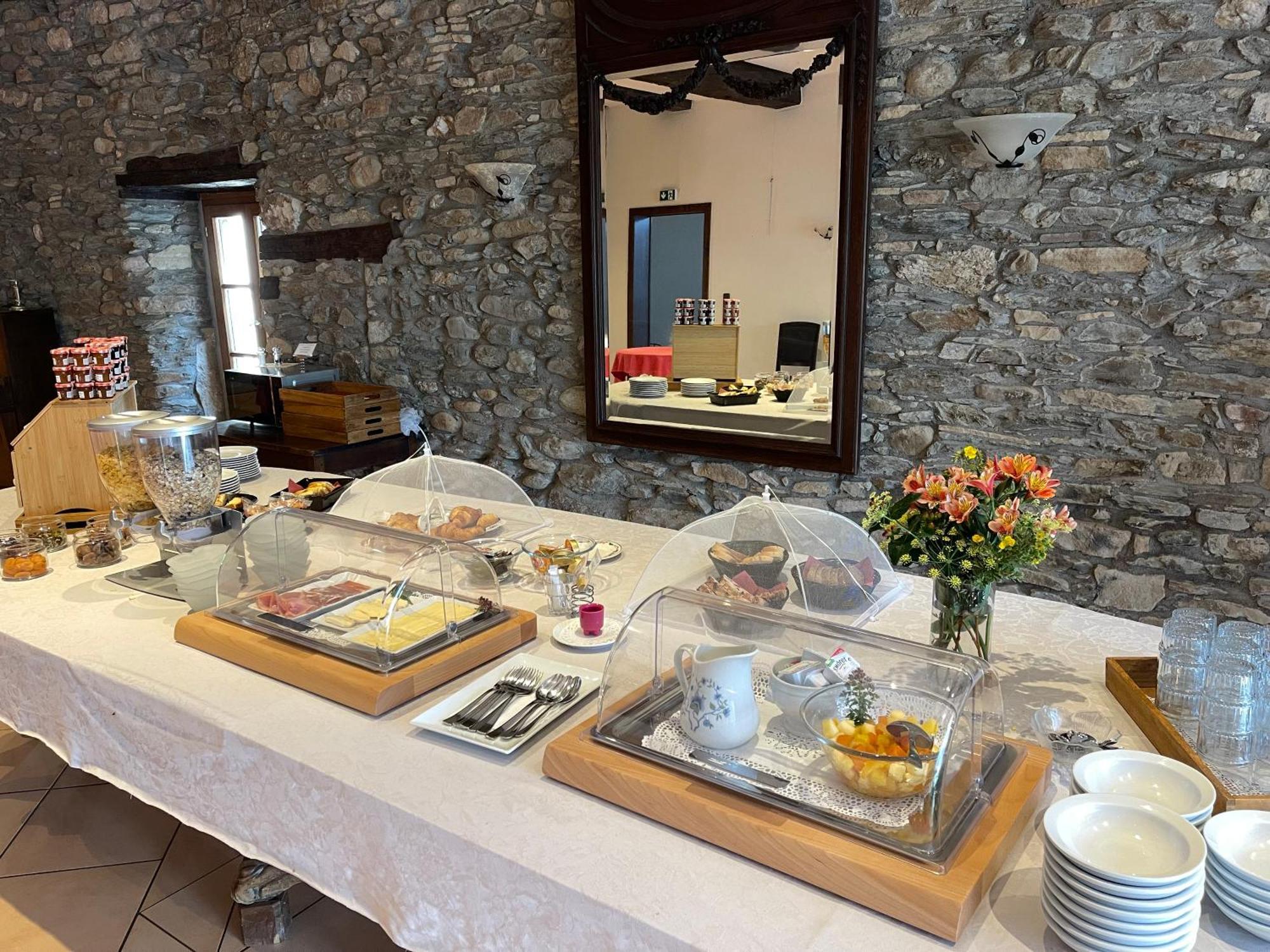 Les Magnolias Hotel Curvalle Exterior photo