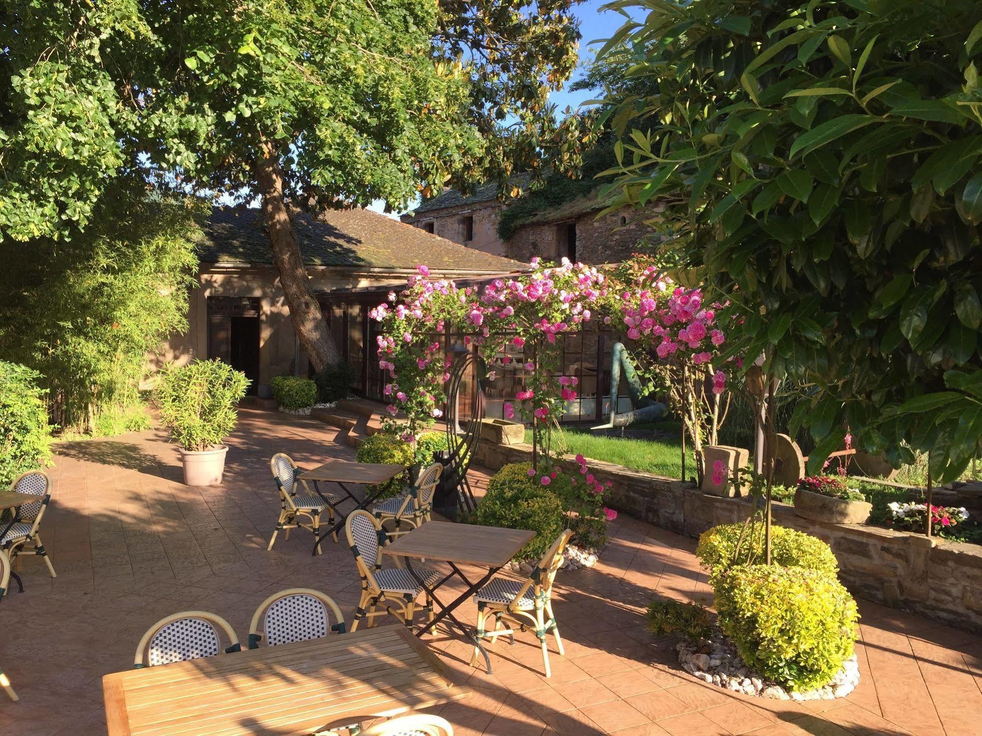 Les Magnolias Hotel Curvalle Exterior photo